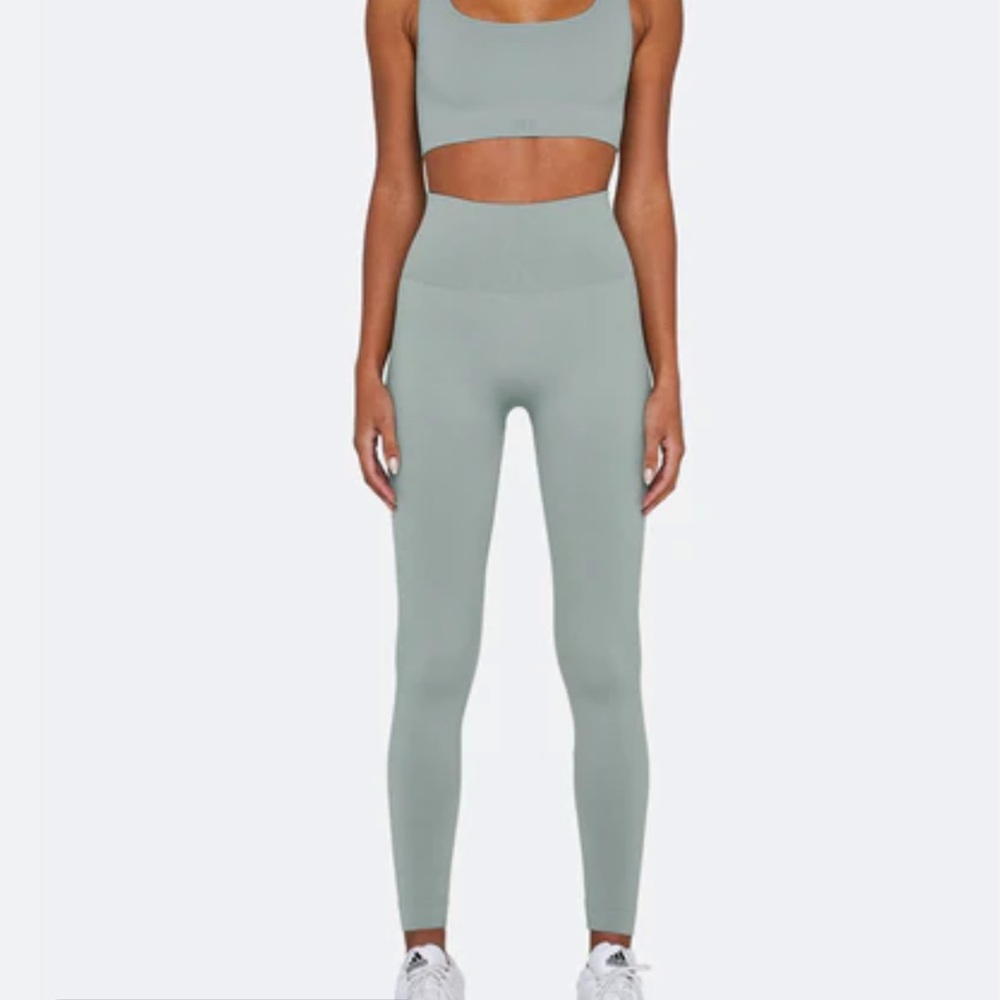 ✨SETACTIVE SCULPT FLEX LEGGINGS - RAIN✨